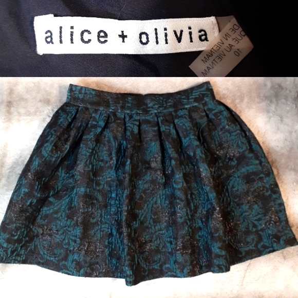 Alice + Olivia Metallic Green Mini Skirt - Picture 1 of 6